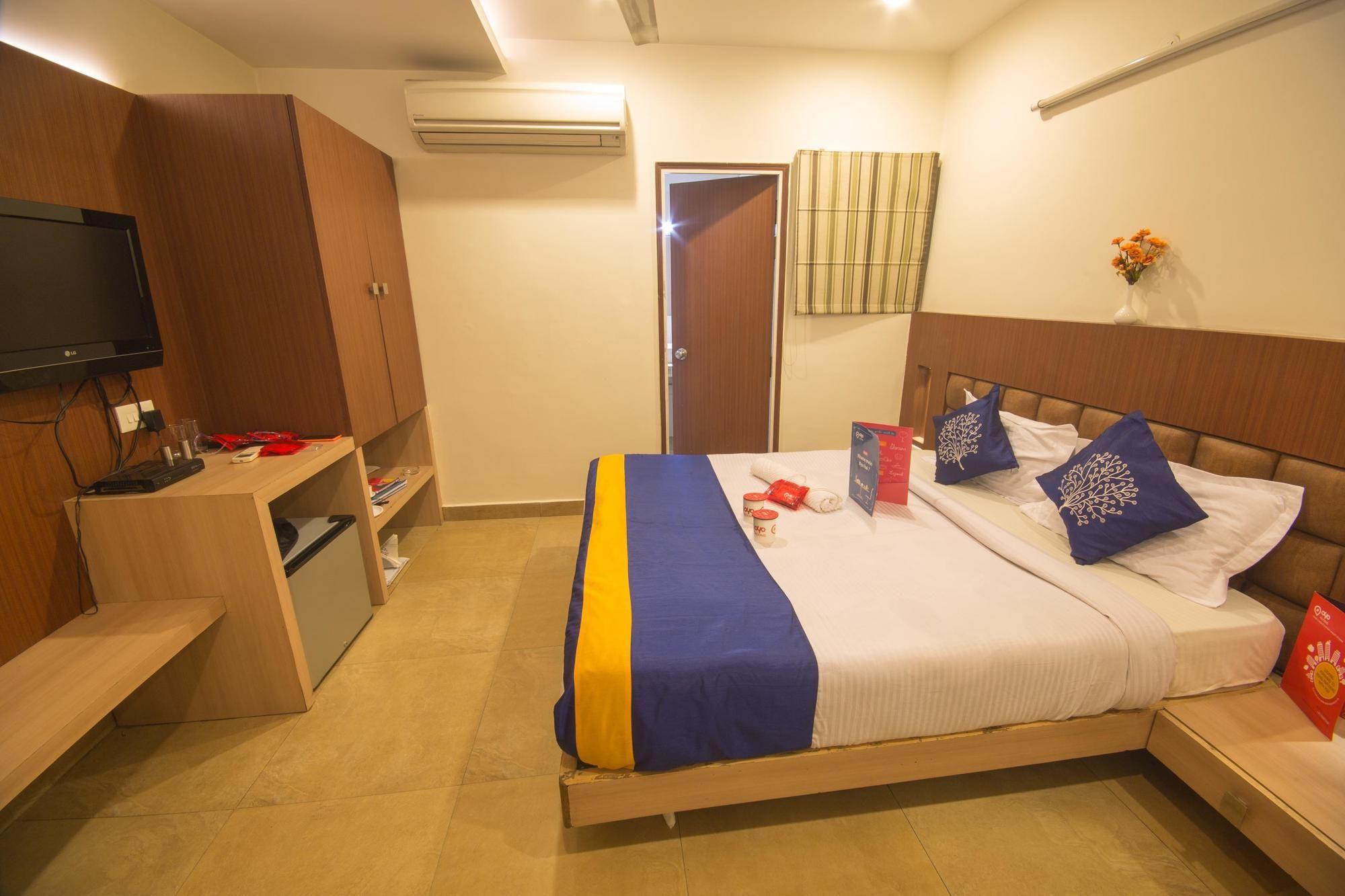 Oyo 1524 Hotel Vaani Continental Kanpur Exterior foto